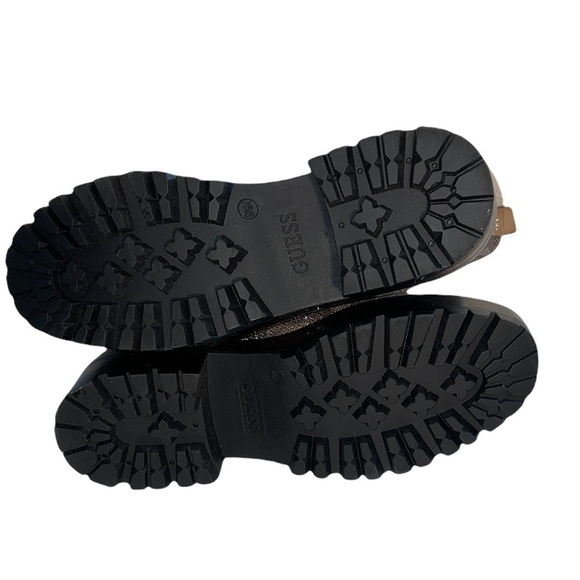 NWOT- Guess Fearne Lug Sole Glitter Gold combat Boots - Picture 8 of 14